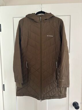 Columbia Olive Green Quilted Jacket with Sherpa Lining